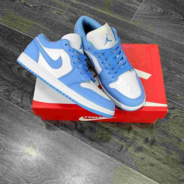 RETRO 1 LOW BLANCA AZUL