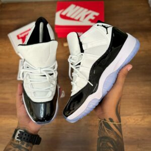 NIKE JORDAN RETRO 11 BLANCA AZUL