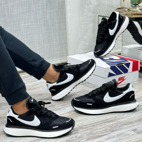 NIKE NEGRA BLANCA