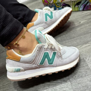 NEW BALANCE 574 GRIS BEIGE