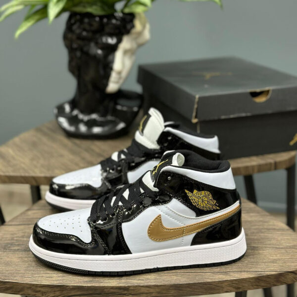 NIKE JORDAN 1 MID BLANCA NEGRA NIKE JORDAN 1 MID BLANCA NEGRA