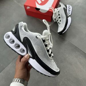 NIKE AIR MAX DM BLANCA NEGRA
