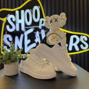 MCQUEEN BLANCA NEGRA