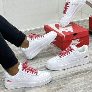 NIKE AIR FORCE ONE SUPREME
