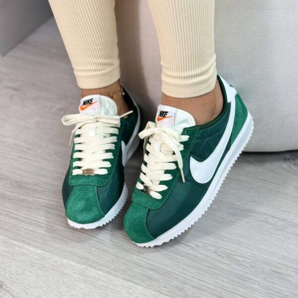NIKE CORTEZ VERDE BLANCA NIKE CORTEZ VERDE BLANCA