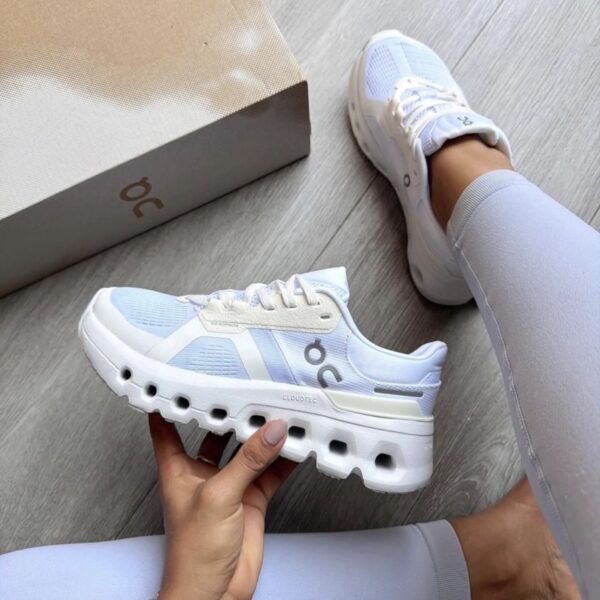 ON CLOUD RUNNING AZUL CIELO BLANCA