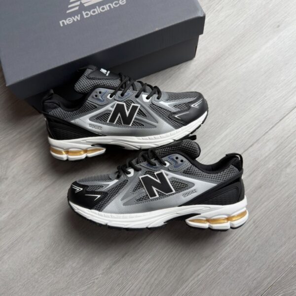 NEW BALANCE 1906X NEGRA GRIS