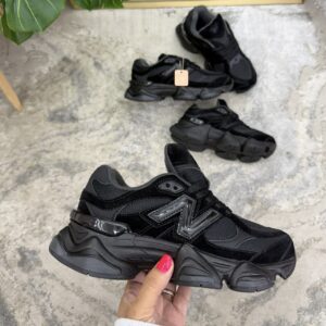 NIKE P6000 GRIS PLATEADA