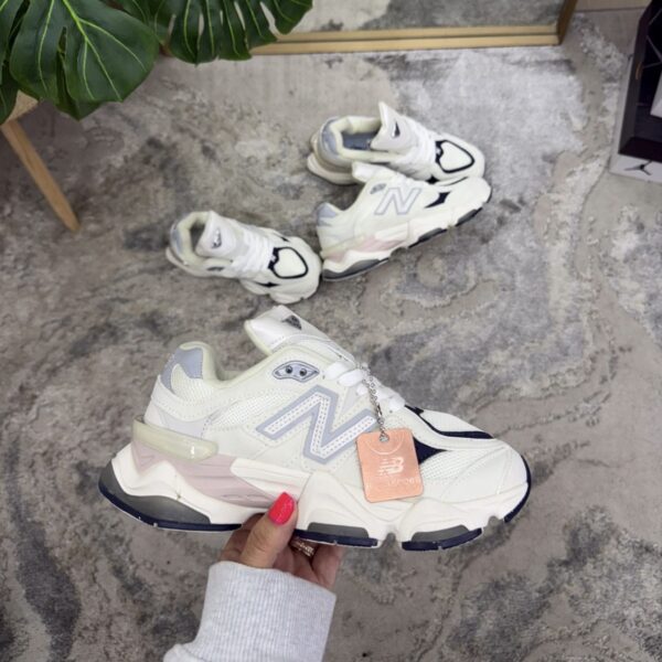 NEW BALANCE 9060 BLANCA AZUL