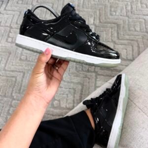 NIKE SB DUNK CHAROL
