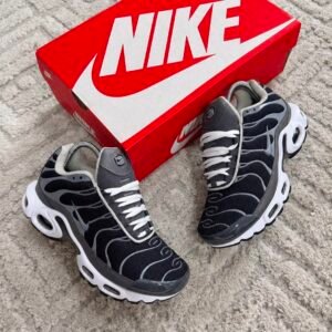 NIKE TN NEGRA GRIS